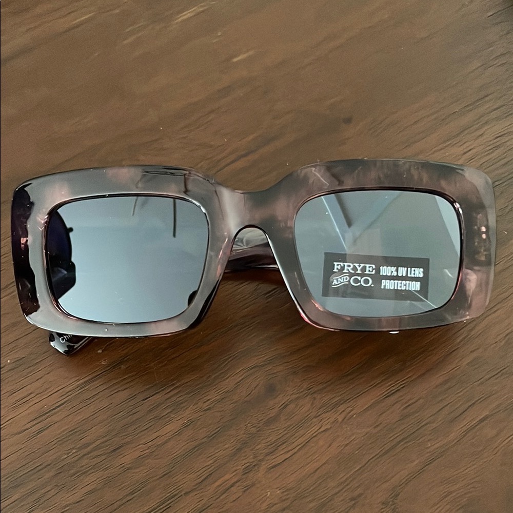 FRYE AND CO. Black and Pink Sunglasses Bold Design